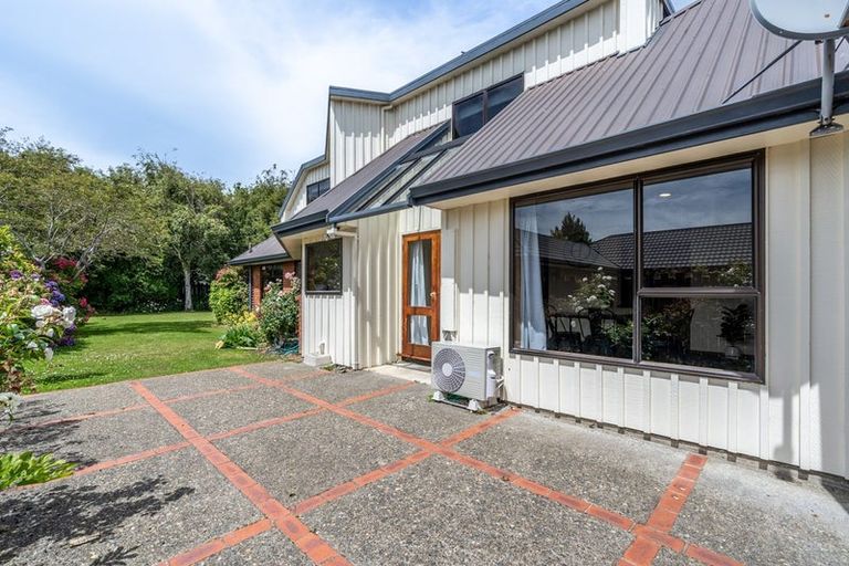Photo of property in 21 Turnbull Street, Rosedale, Invercargill, 9810