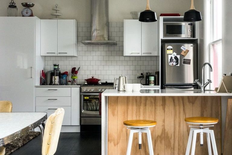 Photo of property in 72 Todman Street, Brooklyn, Wellington, 6021