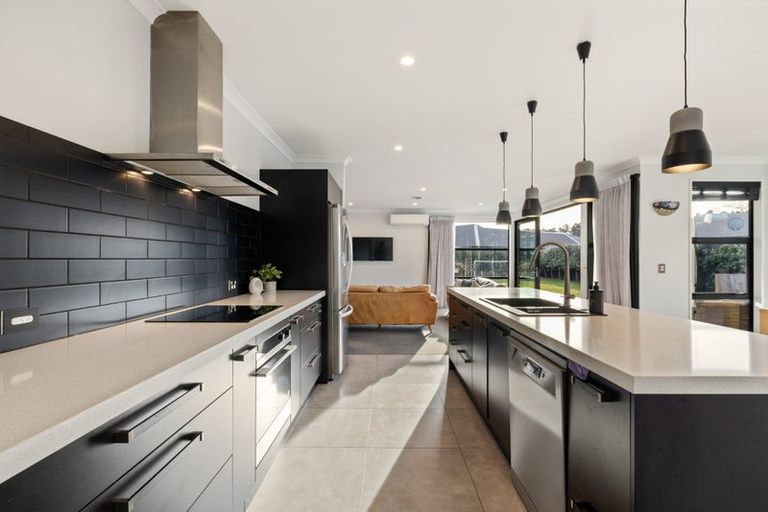 Photo of property in 14 Kohunga Crescent, Bottle Lake, Christchurch, 8083