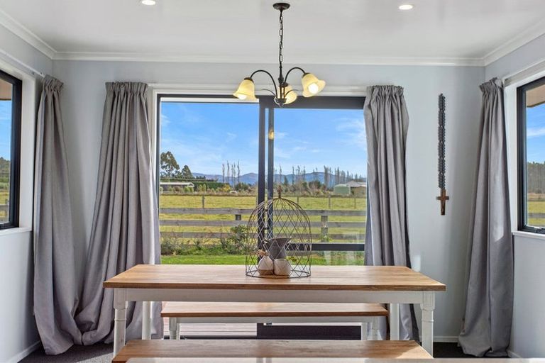 Photo of property in 174 Swamp Road, Loburn, Rangiora, 7472