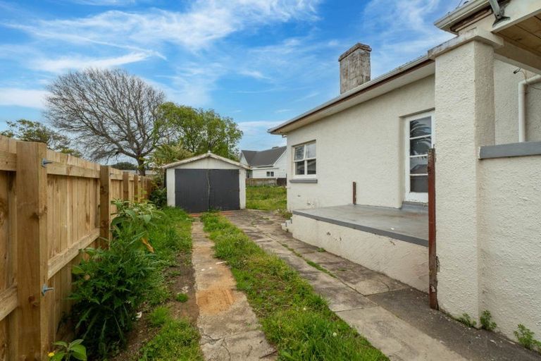 Photo of property in 332 Massey Road, Mangere East, Auckland, 2024