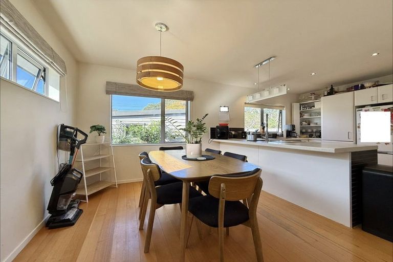 Photo of property in 250a Fergusson Drive, Heretaunga, Upper Hutt, 5018