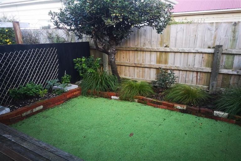 Photo of property in 168 Tasman Street, Mount Cook, Wellington, 6021