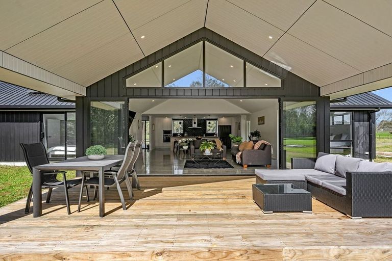 Photo of property in 23 Thomas Elmsley Way, Maungatapere, 0179
