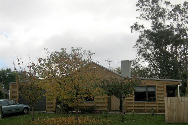 Photo of property in 43 Hollis Road, Paraparaumu Beach, Paraparaumu, 5032