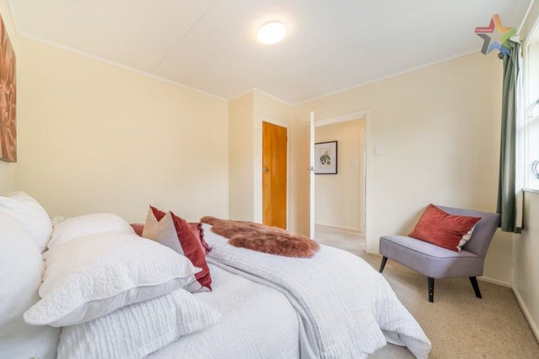 Photo of property in 150 Dowse Drive, Maungaraki, Lower Hutt, 5010