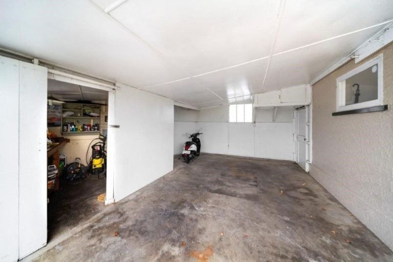 Photo of property in 116 Waihi Road, Hawera, 4610