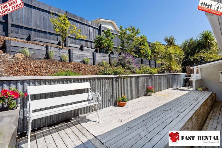 Photo of property in 612 East Coast Road, Pinehill, Auckland, 0630