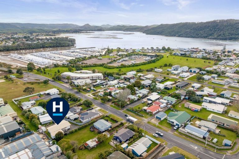 Photo of property in 311b Hetherington Road, Whangamata, 3620