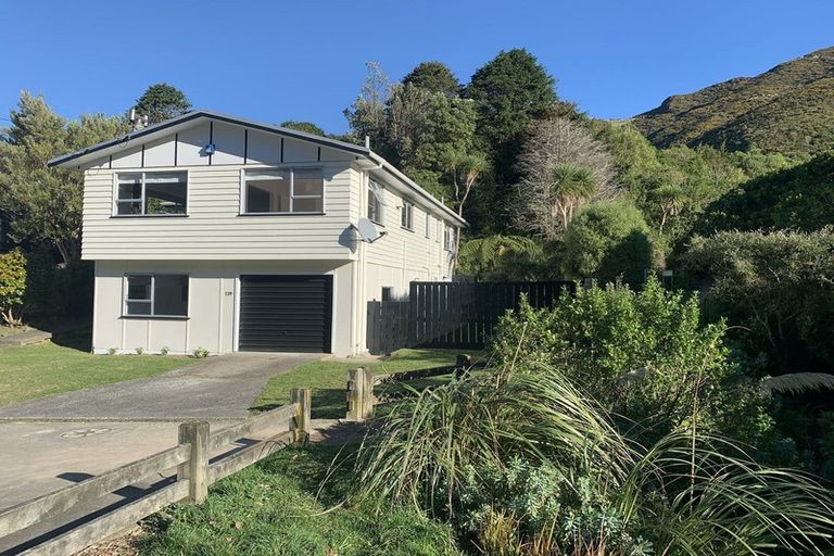 Photo of property in 139 Awarua Street, Ngaio, Wellington, 6035