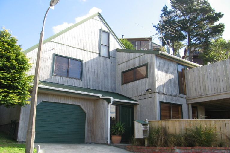 Photo of property in 10 Swadel Way, Karori, Wellington, 6012