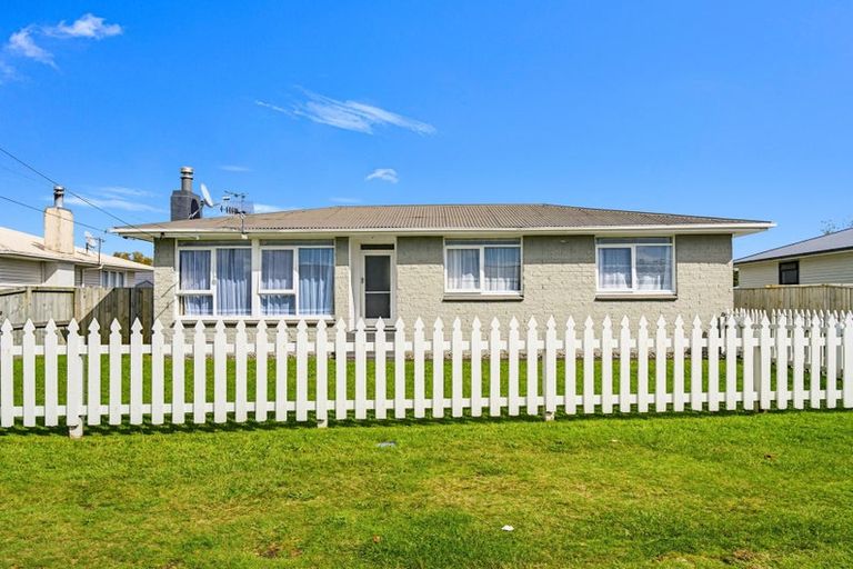 Photo of property in 8 Kahu Street, Utuhina, Rotorua, 3015