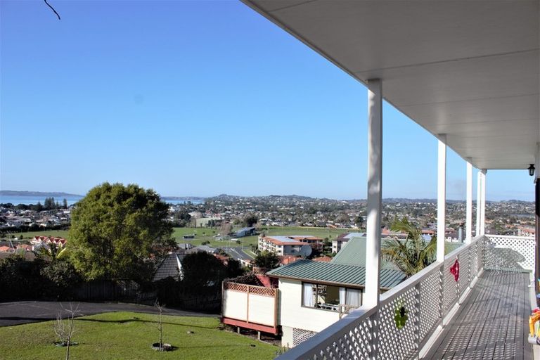 Photo of property in 61 West Hoe Heights, Orewa, 0931