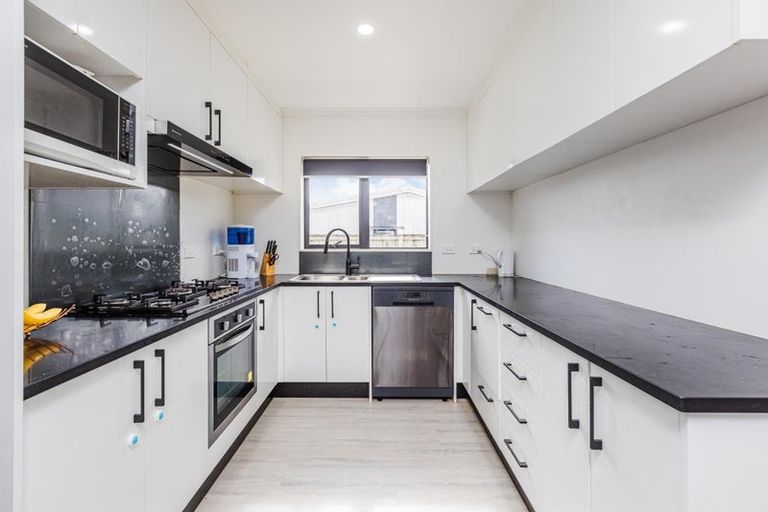 Photo of property in 4c Old Wairoa Road, Papakura, 2110