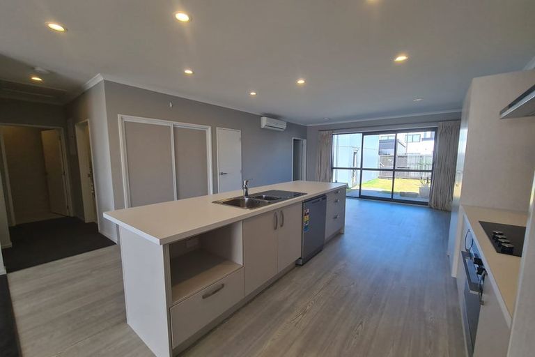 Photo of property in 19 William Dawson Crescent, Wigram, Christchurch, 8025