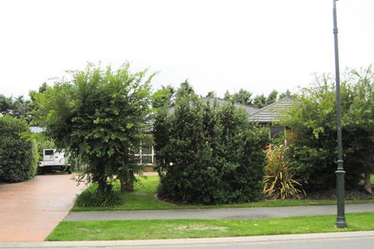 Photo of property in 12 Othello Drive, Rolleston, 7614