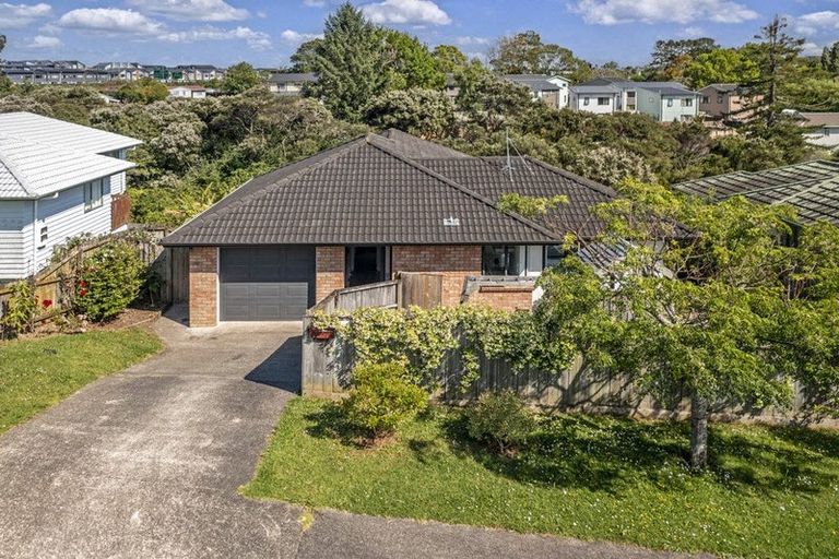 Photo of property in 35 Jadewynn Drive, Massey, Auckland, 0614