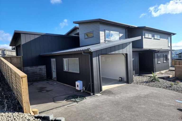 Photo of property in 84 Endeavour Drive, Whitby, Porirua, 5024