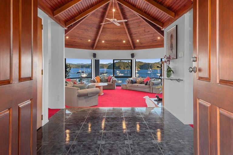 Photo of property in 14 Kakapu Road, Okiato, Russell, 0272