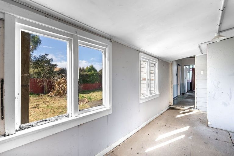 Photo of property in 4 Waverley Street, East Gore, Gore, 9710