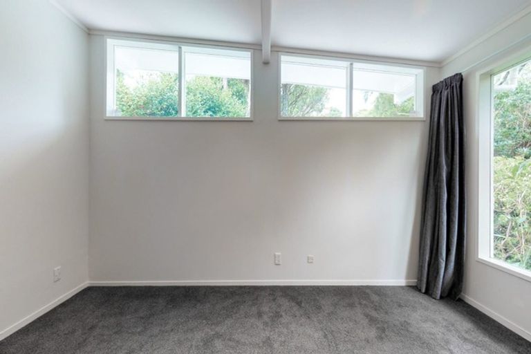 Photo of property in 9 Silverbirch Grove, Churton Park, Wellington, 6037