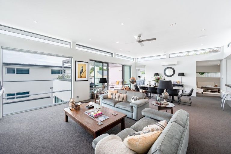 Photo of property in 15 Faulks Terrace, Wanaka, 9305