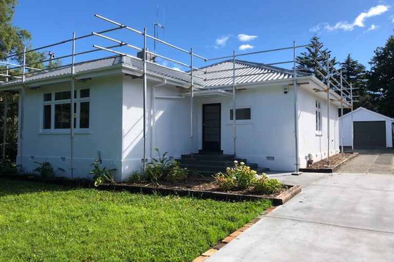 Photo of property in 12 Karina Terrace, Roslyn, Palmerston North, 4414
