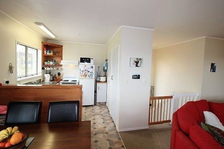 Photo of property in 16 Bellevue Road, Brookfield, Tauranga, 3110
