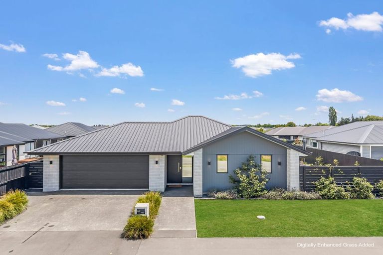 Photo of property in 102 Petries Road, Woodend, 7610