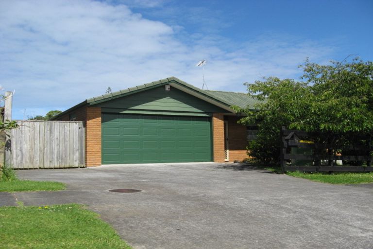 Photo of property in 51 Crawford Avenue, Mangere Bridge, Auckland, 2022