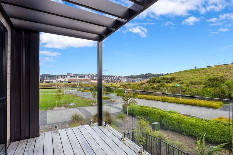 Photo of property in 12a Tikati Rise, Long Bay, Auckland, 0630