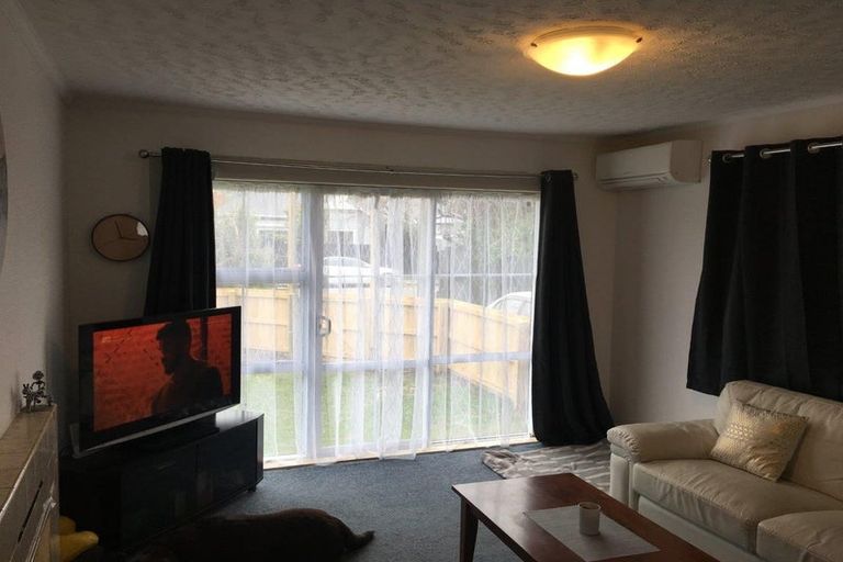 Photo of property in 71 Barton Street, Woolston, Christchurch, 8023