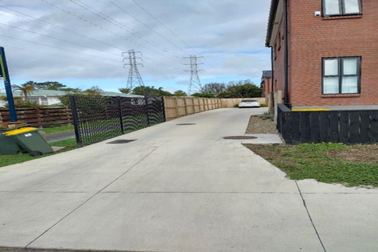 Photo of property in 4/9 Marlene Avenue, Te Atatu South, Auckland, 0610