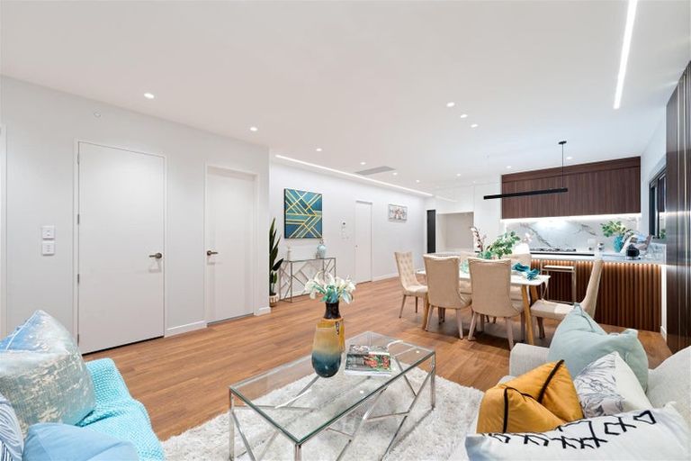 Photo of property in 25 Whakairo Crescent, Gulf Harbour, 0930