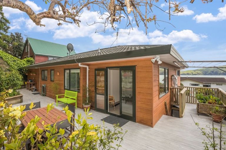 Photo of property in 39 Leeward Drive, Whitby, Porirua, 5024