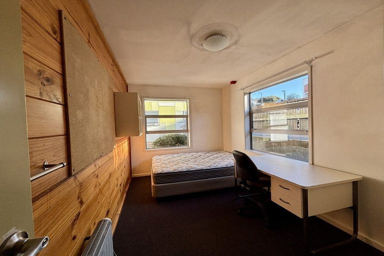 Photo of property in Drummond Street Flats, 1/19 Drummond Street, Mount Cook, Wellington, 6021