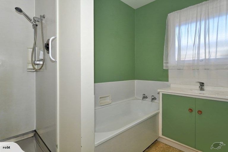 Photo of property in 7 Camberwell Place, Avonhead, Christchurch, 8042