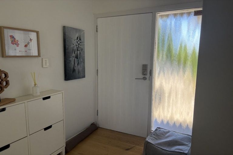 Photo of property in 121 Arran Road, Browns Bay, Auckland, 0630