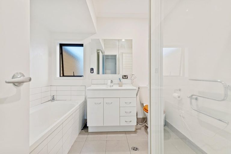 Photo of property in St Claire Village, 27/172 Mcleod Road, Te Atatu South, Auckland, 0610