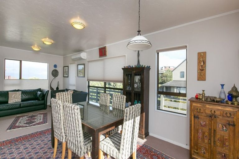 Photo of property in 8a Shastri Terrace, Khandallah, Wellington, 6035