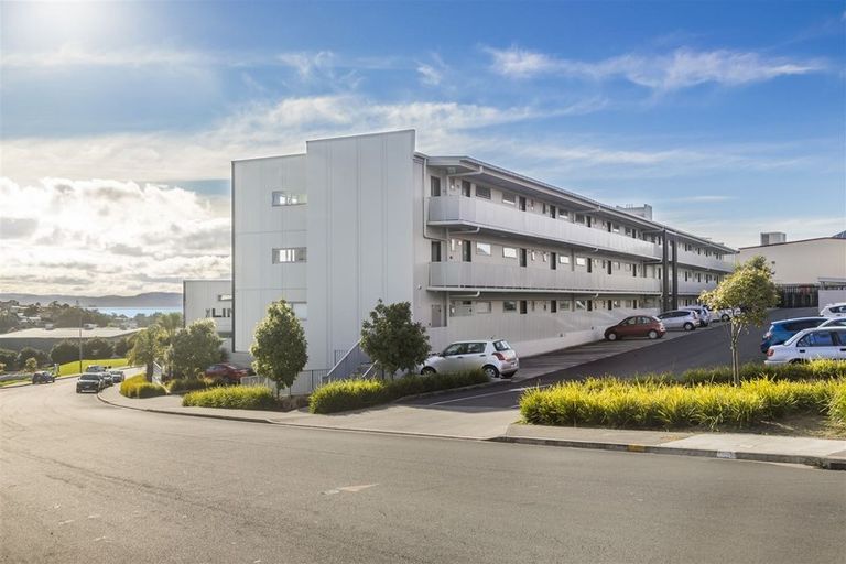 Photo of property in 221/17 Link Crescent, Stanmore Bay, Whangaparaoa, 0932