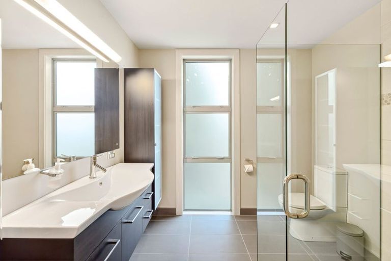 Photo of property in 28 Sam John Place, Lake Hawea, 9382