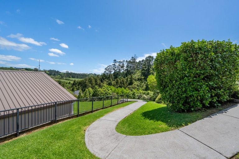 Photo of property in 17 Pearson Road, Whitford, 2571