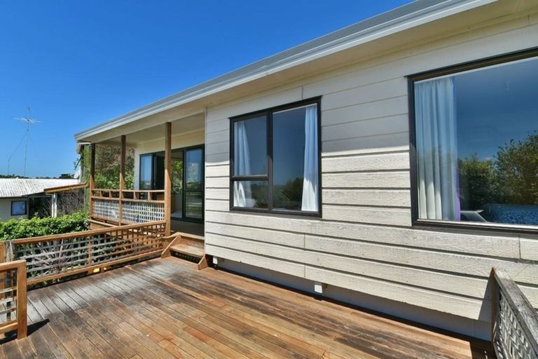 Photo of property in 23b Holiday Road, Stanmore Bay, Whangaparaoa, 0932