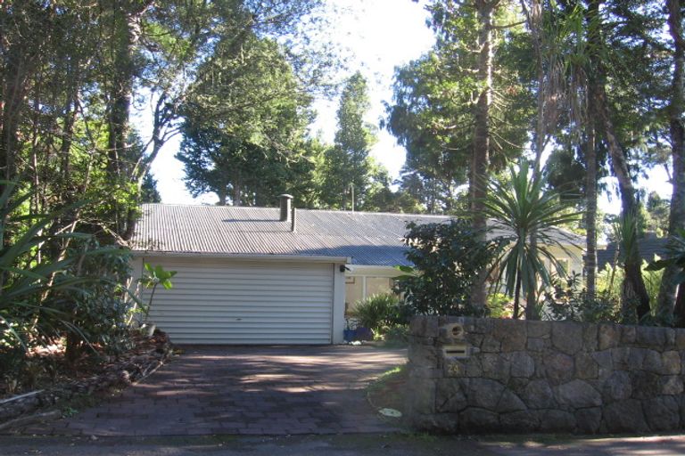 Photo of property in 24 Tawini Road, Titirangi, Auckland, 0604