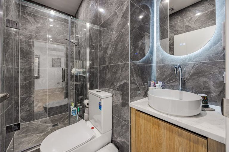 Photo of property in 16d Balgowan Terrace, Conifer Grove, Takanini, 2112