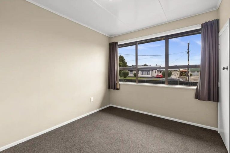 Photo of property in 5 Warwick Crescent, Taradale, Napier, 4112