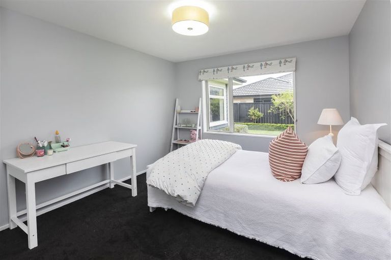 Photo of property in 22 Lindsay Drive, Prebbleton, 7604