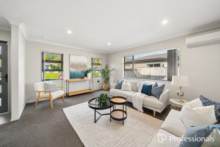Photo of property in 16 Poppy Watts Grove, Stokes Valley, Lower Hutt, 5019