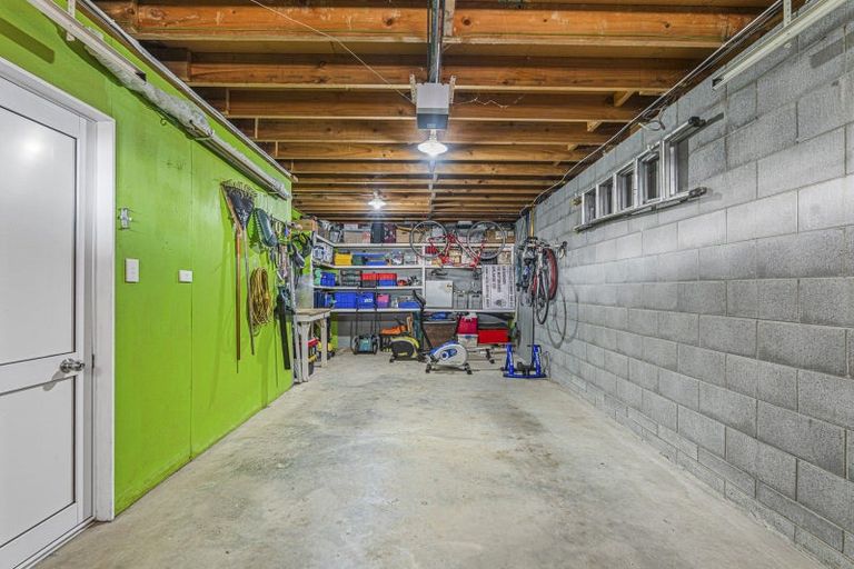 Photo of property in 32a Bayly Road, Moturoa, New Plymouth, 4310